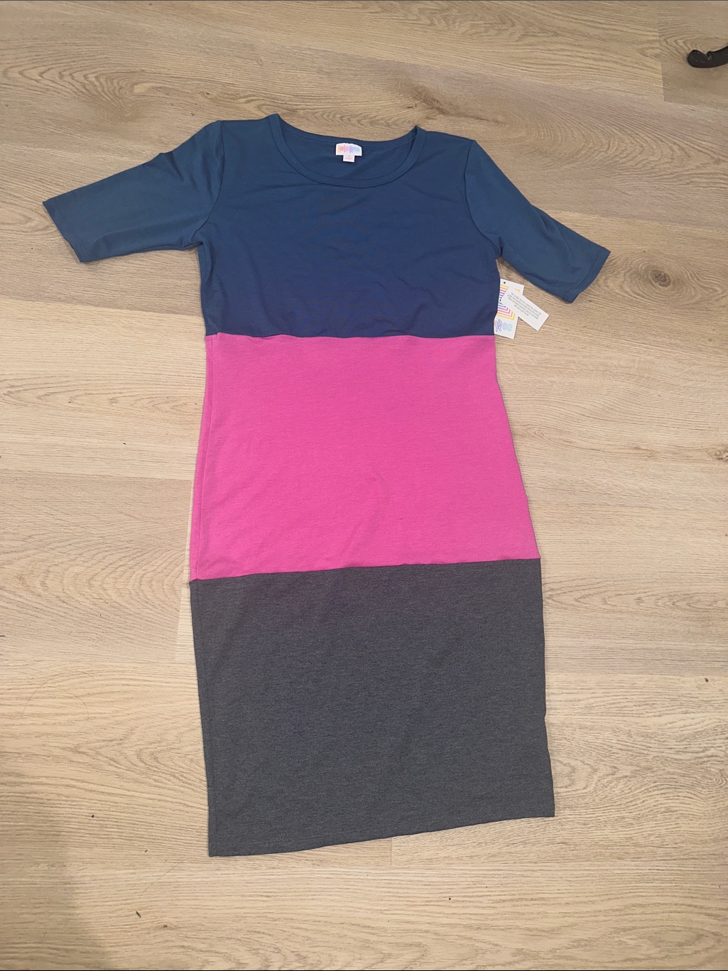 Nwt Lularoe Julia Dress, Grey, Blue & Bright Pink Colorblock Women’s Small